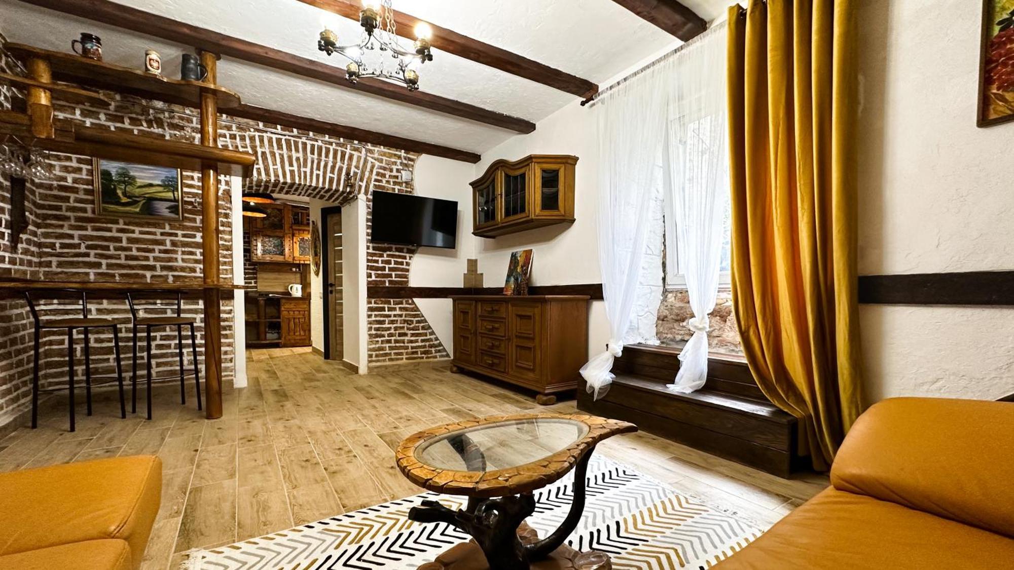 Cozy Apartments In The City Centre ลวีฟ ภายนอก รูปภาพ